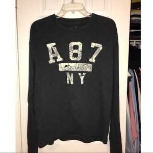 Crewneck. Vintage-y feeling